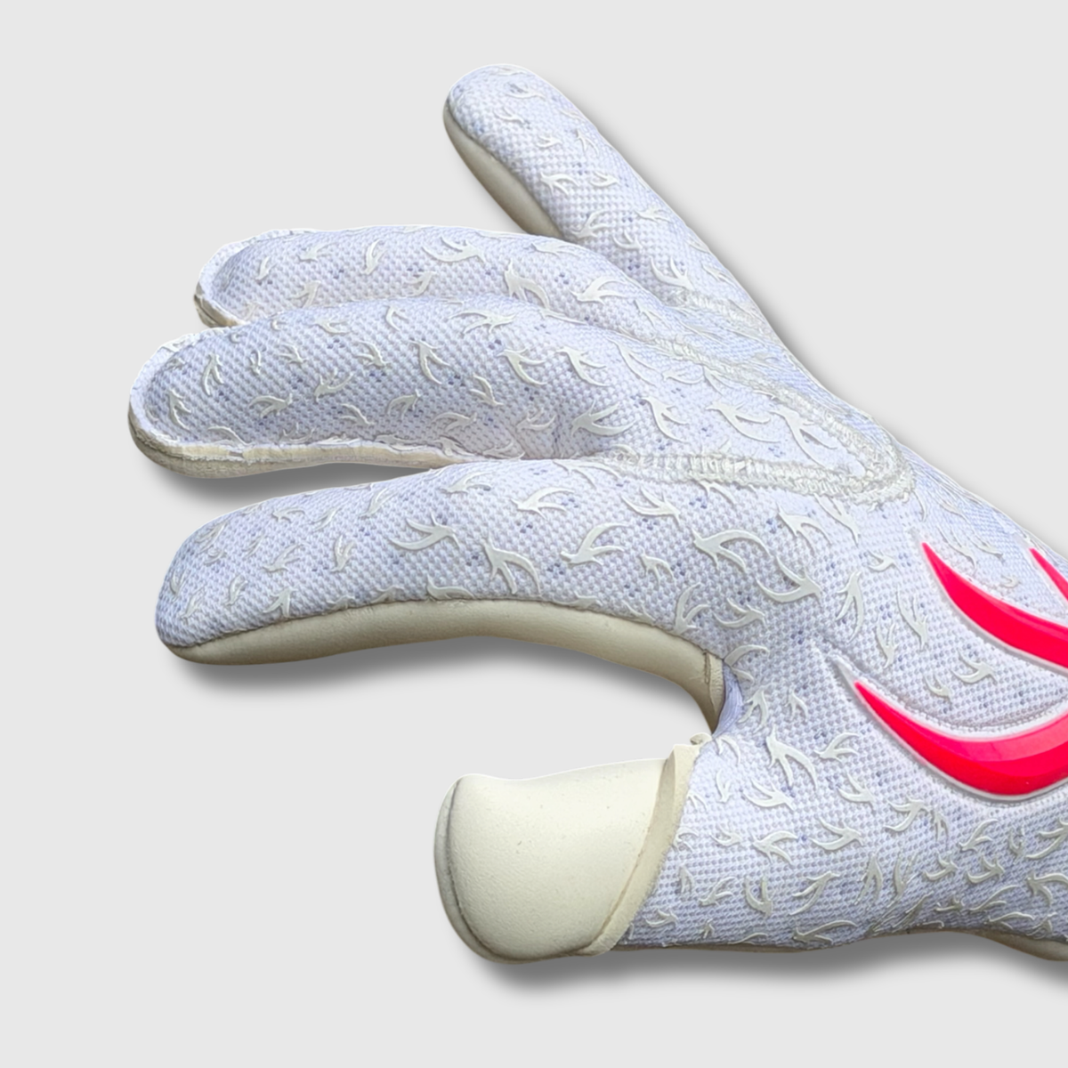 *PRE-ORDER* VOS Percipio - White / Surge Pink